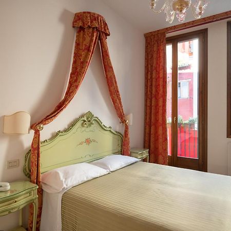 Hotel Al Sotoportego Venesia Ruang foto