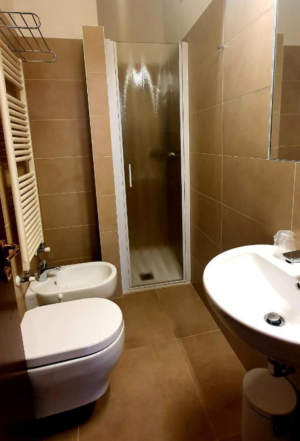 Hotel Al Sotoportego Venesia Bagian luar foto